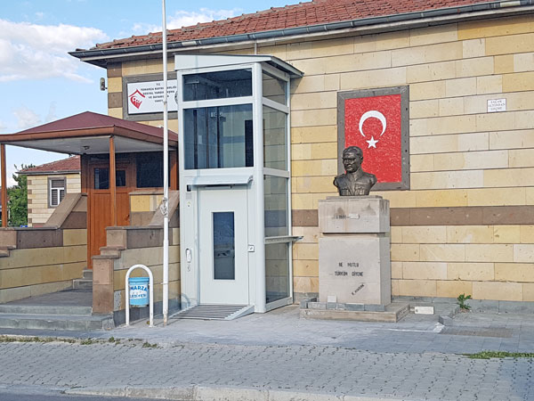 hidrolik kapalı tip dikey kaldırma platformu