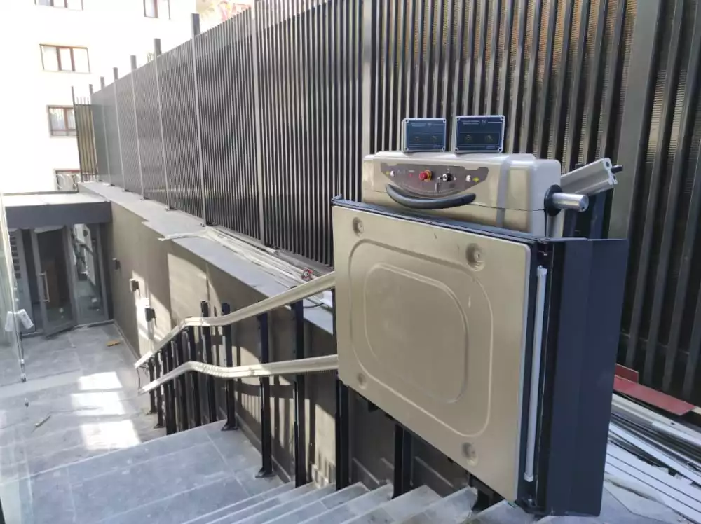 katlanabilir düz merdiven tipi engelli platformu