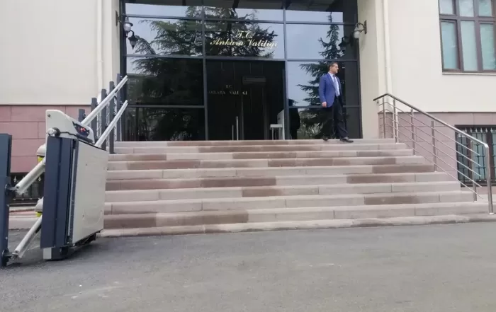 tekerlekli sandalye asansörü