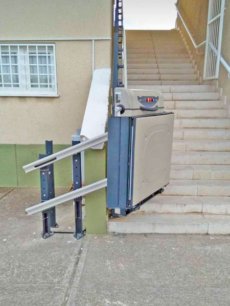 yatay eğimli merdiven platformu