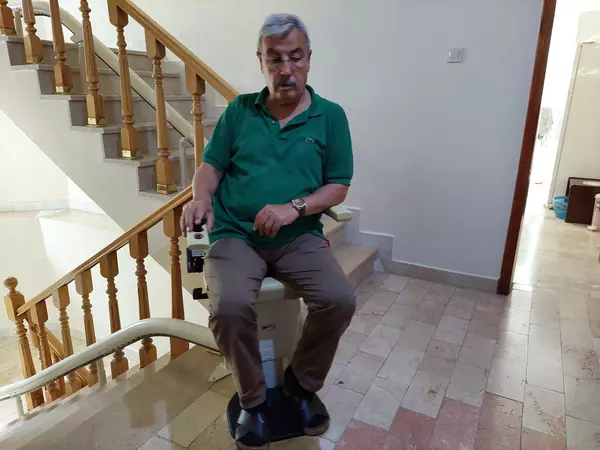 engelli merdiven asansörü